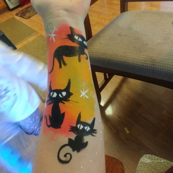 Magic Dave event photo: Arm Cat