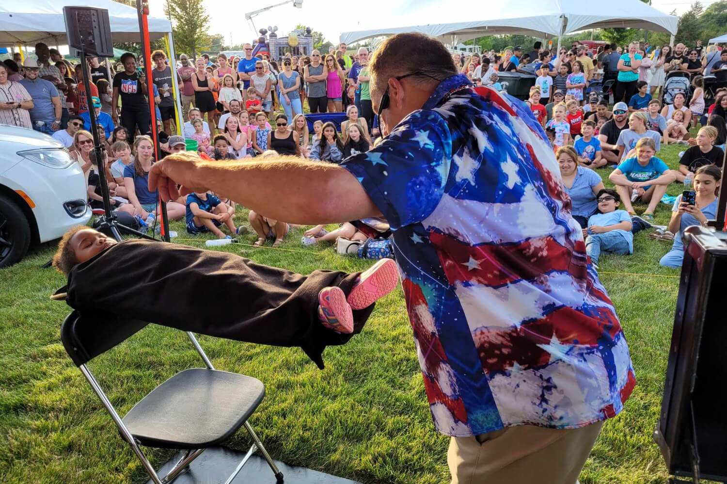 Outdoor magic show for events in Lake County Illinois